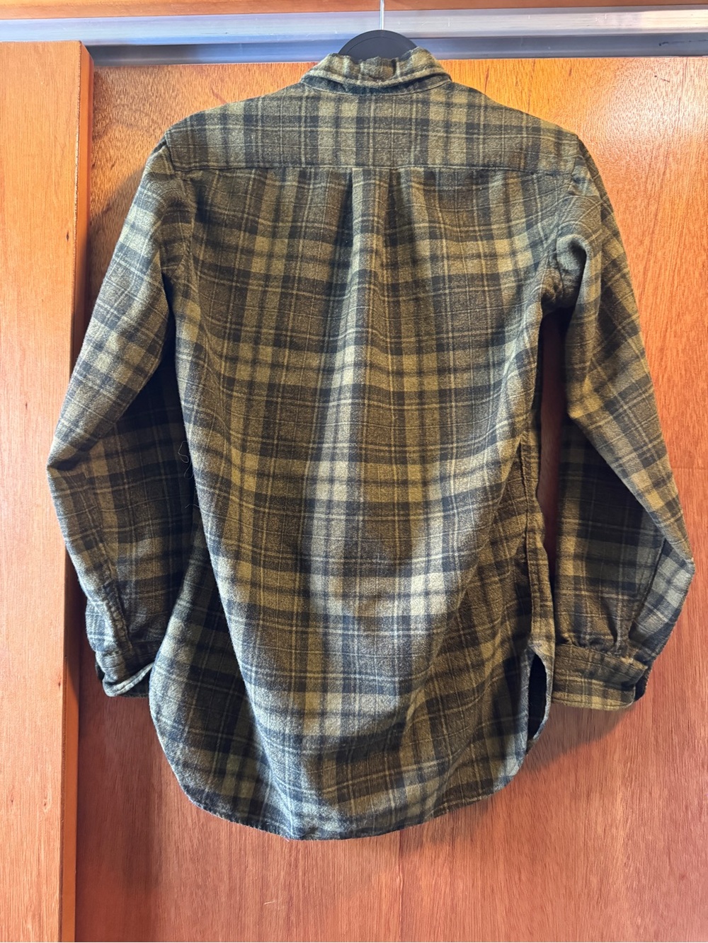 Pendleton flannel - Picture 6 of 9